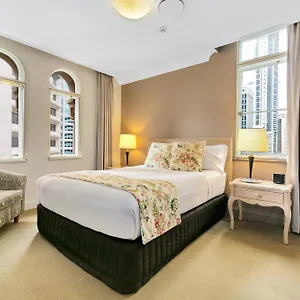 https://apt-manor.queenslandhotels.net