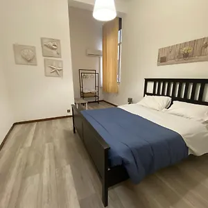 sampolo70-apartments.sicilyhotelsitaly.net/