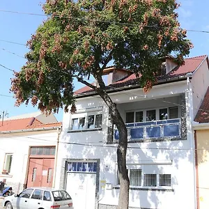 Hiv-lak Pensjonat